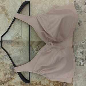 46D Nude Glamorise Bra Minimalist Simple Basic Neutral